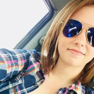 Meet your Posher, Jona